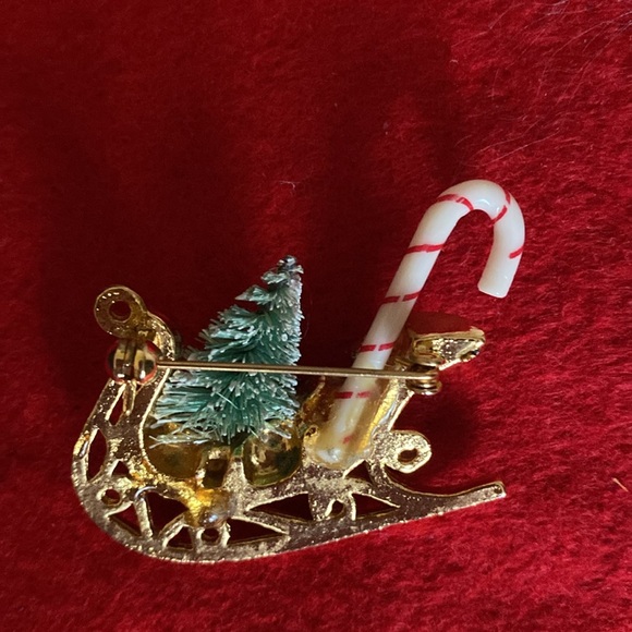 Vintage Sleigh Christmas Brooch Pin - Picture 15 of 16